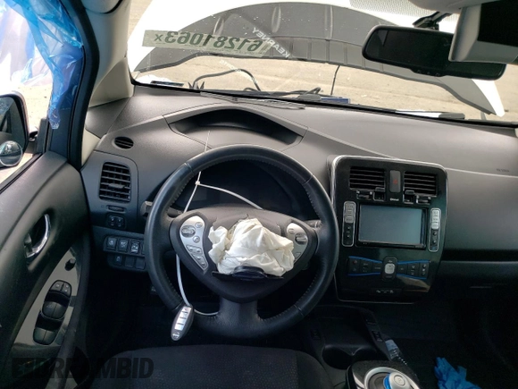 2015 Nissan LEAF SV with VIN 1N4AZ0CP0FC315123, listed as a Copart auction lot 61281063 with 47,962 mi miles. Bid and sale history available at carsss.com. Image 8.