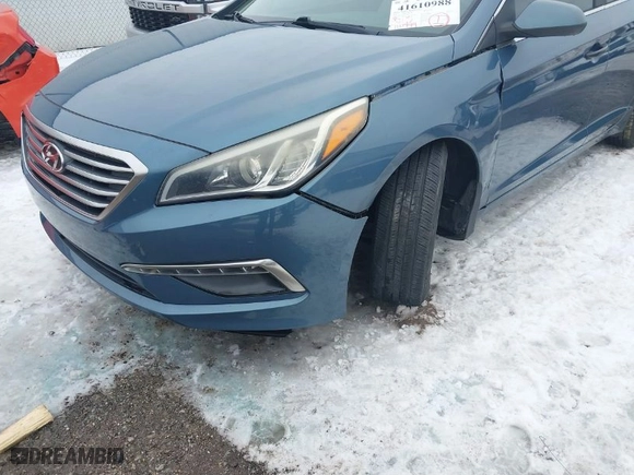 2015 Hyundai Sonata 2.4L SE with VIN 5NPE24AF2FH200951, listed as a IAAI auction lot 41610988 with 110,449 mi miles. Bid and sale history available at carsss.com. Image 6.