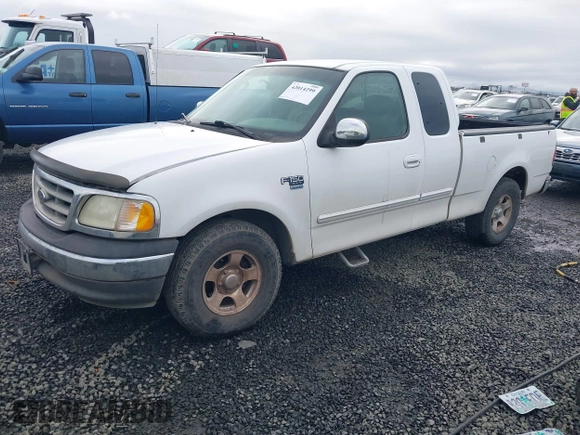 2002 Ford F-150 XL с VIN 1FTRX17W62NB90220, выставлен на аукционе IAAI как лот 42014299 с пробегом 219 264 миль миль и . История ставок и продаж доступна на DreamBid. Изображение 17.