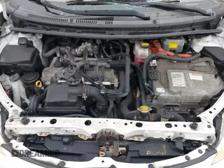 2014 Toyota Prius One z VIN JTDKDTB33E1559405, wystawiony jako IAAI lot #42499928 z przebiegiem 182 388 mil mil oraz . Historia ofert i sprzedaży dostępna na DreamBid. Obrazek 10.
