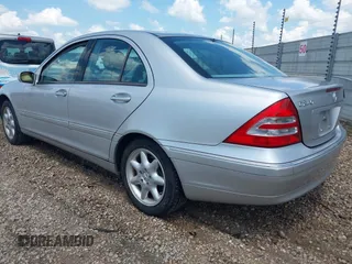 2002 Mercedes-Benz C 230/260/280/320 with VIN WDBRF61J42F280245, listed as a IAAI auction lot 42522610 with 85,604 mi miles and . Bid and sale history available at DreamBid. Image 3.