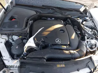2021 Mercedes-Benz E 350 with VIN W1KZF8EB3MA904087, listed as a IAAI auction lot 41284045 with 37,193 mi miles and . Bid and sale history available at DreamBid. Image 10.