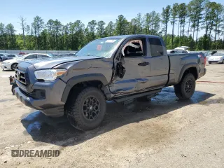 2020 Toyota Tacoma SR z VIN 3TYSZ5AN9LT004270, wystawiony jako Copart lot #55217195 z przebiegiem Nie podano mil oraz Szkoda całkowita • Salvage title. Historia ofert i sprzedaży dostępna na DreamBid. Obrazek 1.