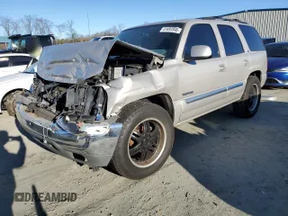 2004 GMC Yukon SLT with VIN 1GKEC13V64J271773, listed as a Copart auction lot 41693545 with 0 mi miles and Salvage Title. Bid and sale history available at carsss.com. Image 1.