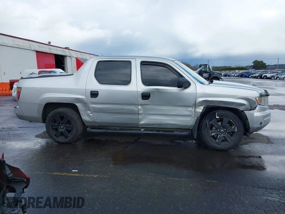 2008 Honda Ridgeline RT with VIN 2HJYK16228H517329, listed as a IAAI auction lot 41813333 with 139,828 mi miles. Bid and sale history available at carsss.com. Image 13.