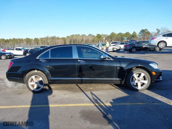 2012 Mercedes-Benz S-Class S 550 with VIN WDDNG7DB9CA461272, listed as a IAAI auction lot 41376537 with 77,138 mi miles. Bid and sale history available at carsss.com. Image 13.
