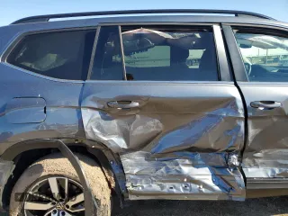 2022 Volkswagen Atlas SE with VIN 1V2DP2CA6NC533553, listed as a Copart auction lot 44554525 with 23,004 mi miles and Salvage title. Bid and sale history available at DreamBid. Image 11.