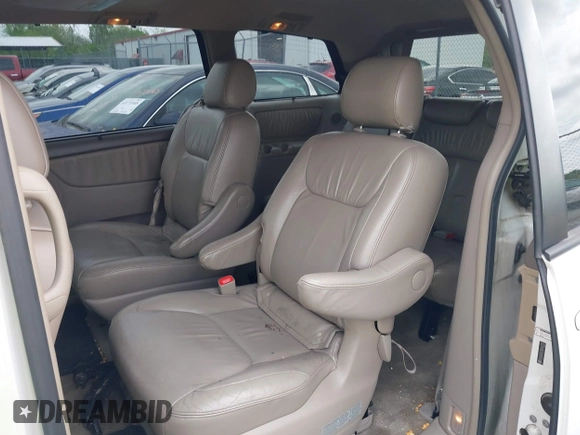 2006 Toyota Sienna XLE with VIN 5TDZA22C36S547762, listed as a IAAI auction lot 42182368 with 166,023 mi miles. Bid and sale history available at carsss.com. Image 8.