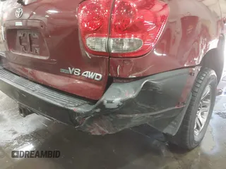 2007 Toyota Sequoia Limited with VIN 5TDBT48A27S283299, listed as a IAAI auction lot 42169924 with 220,767 mi miles and . Bid and sale history available at DreamBid. Image 6.