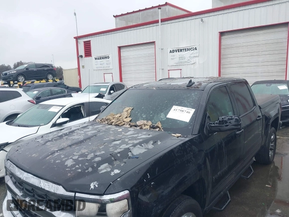 2017 Chevrolet Silverado 1500 LT with VIN 3GCPCREC9HG314864, listed as a IAAI auction lot 41798746 with 64,209 mi miles. Bid and sale history available at carsss.com. Image 6.