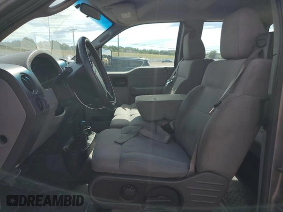 2006 Ford F-150 STX с VIN 1FTRX14W56KC59300, выставлен на аукционе Copart как лот 66748755 с пробегом 252 740 миль миль и Чистый • Clean title. История ставок и продаж доступна на DreamBid. Изображение 7.