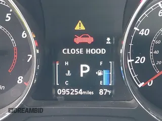 2021 Mitsubishi Outlander ES z VIN JA4APUAU3MU008434, wystawiony jako IAAI lot #42120530 z przebiegiem 95 254 mil mil oraz . Historia ofert i sprzedaży dostępna na DreamBid. Obrazek 16.