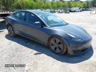 2023 Tesla Model 3 z VIN 5YJ3E1EA0PF655244, wystawiony jako IAAI lot #42004592 z przebiegiem 54 860 mil mil oraz . Historia ofert i sprzedaży dostępna na DreamBid. Obrazek 1.