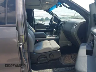 2004 Ford F-150 XLT с VIN 1FTPW14544FA13281, выставлен на аукционе IAAI как лот 42609212 с пробегом 174 385 миль миль и . История ставок и продаж доступна на DreamBid. Изображение 5.