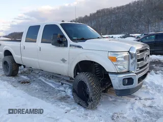 2015 Ford F-250 Lariat z VIN 1FT7W2BT1FEA08118, wystawiony jako IAAI lot #41277828 z przebiegiem 191 395 mil mil oraz . Historia ofert i sprzedaży dostępna na DreamBid. Obrazek 1.