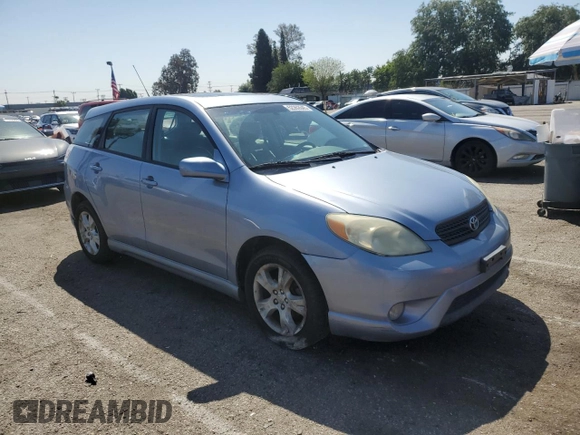 2006 Toyota Matrix STD z VIN 2T1LR30EX6C552801, wystawiony jako Copart lot #52352645 z przebiegiem 225 295 mil mil oraz Czysty tytuł • Clean title. Historia ofert i sprzedaży dostępna na DreamBid. Obrazek 4.