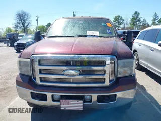 2006 Ford F-250 XL z VIN 1FTSX21P06ED33807, wystawiony jako IAAI lot #41824991 z przebiegiem 179 423 mil mil oraz . Historia ofert i sprzedaży dostępna na DreamBid. Obrazek 12.