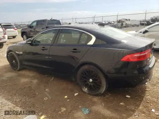 2018 Jaguar XE 25t with VIN SAJAR4FX1JCP39207, listed as a Copart auction lot 40891743 with 74,465 mi miles. Bid and sale history available at carsss.com. Image 2.