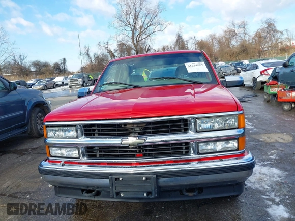 1997 Chevrolet Silverado 1500 with VIN 2GCEC19W9V1112124, listed as a IAAI auction lot 41254007 with 203,722 mi miles. Bid and sale history available at carsss.com. Image 12.