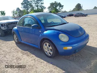 2001 Volkswagen Beetle GLS with VIN 3VWCP21C41M479001, listed as a IAAI auction lot 41905265 with 201,958 mi miles and . Bid and sale history available at DreamBid. Image 1.