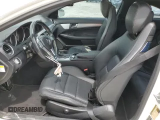 2013 Mercedes-Benz C 250 с VIN WDDGJ4HB9DG062718, выставлен на аукционе Copart как лот 57446365 с пробегом 133 762 миль миль и Списание • Salvage title. История ставок и продаж доступна на DreamBid. Изображение 7.