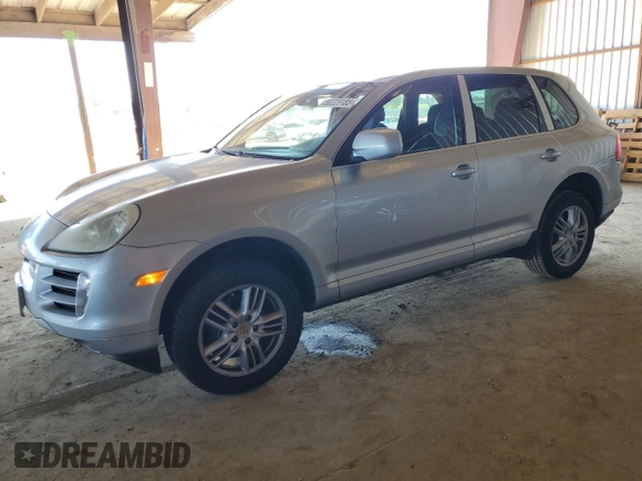 2009 Porsche Cayenne z VIN WP1AA29PX9LA02636, wystawiony jako Copart lot #50229185 z przebiegiem 133 885 mil mil oraz Szkoda całkowita • Salvage title. Historia ofert i sprzedaży dostępna na DreamBid. Obrazek 1.