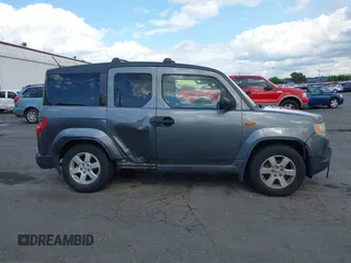 2010 Honda Element EX z VIN 5J6YH2H78AL004509, wystawiony jako IAAI lot #42148982 z przebiegiem 196 434 mil mil oraz . Historia ofert i sprzedaży dostępna na DreamBid. Obrazek 13.