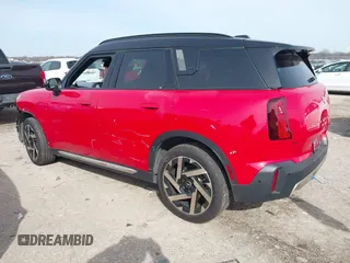 2025 MINI Countryman S z VIN WMZ23GA04S7P33413, wystawiony jako IAAI lot #41576638 z przebiegiem 9 505 mil mil oraz . Historia ofert i sprzedaży dostępna na DreamBid. Obrazek 3.