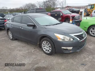 2013 Nissan Altima SV with VIN 1N4AL3AP2DN442155, listed as a IAAI auction lot 41837021 with 181,233 mi miles and . Bid and sale history available at carsss.com. Image 1.