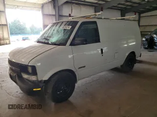 2000 Chevrolet Astro Cargo Van with VIN 1GCDM19W6YB169121, listed as a Copart auction lot 85204274 with 211,783 mi miles and Salvage Title. Bid and sale history available at carsss.com. Image 1.