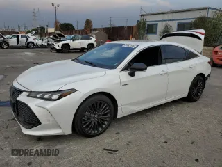 2021 Toyota Avalon Hybrid XSE z VIN 4T1EA1AB8MU001657, wystawiony jako Copart lot #87883195 z przebiegiem 47 905 mil mil oraz Szkoda całkowita • Salvage title. Historia ofert i sprzedaży dostępna na DreamBid. Obrazek 1.