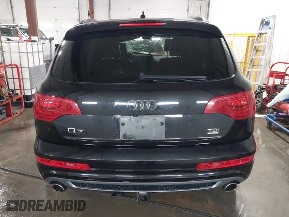 2015 Audi Q7 3.0L TDI Prestige with VIN WA1WMAFE5FD016231, listed as a IAAI auction lot 41221219 with 108,632 mi miles. Bid and sale history available at carsss.com. Image 17.
