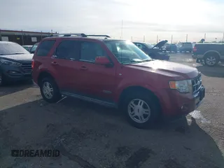 2008 Ford Escape Limited с VIN 1FMCU94128KB14215, выставлен на аукционе IAAI как лот 41940027 с пробегом 116 434 миль миль и . История ставок и продаж доступна на DreamBid. Изображение 1.