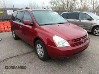 2008 Kia Sedona LX with VIN KNDMB233786250423, listed as a IAAI auction lot 41968729 with 167,501 mi miles. Bid and sale history available at carsss.com. Image 1.