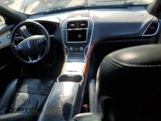 2016 Lincoln MKX Reserve with VIN 2LMTJ8LR9GBL59696, listed as a Copart auction lot 70173533 with 98,784 mi miles and Salvage Title. Bid and sale history available at carsss.com. Image 8.
