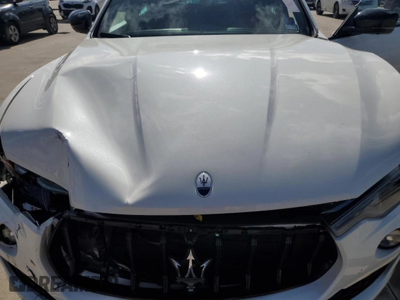 2022 Maserati Levante GT with VIN ZN661XUA1NX400259, listed as a Copart auction lot 42531984 with 26,229 mi miles. Bid and sale history available at carsss.com. Image 12.