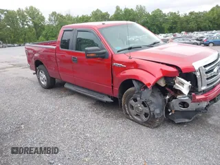 2010 Ford F-150 XL z VIN 1FTEX1E85AFC47387, wystawiony jako IAAI lot #42311484 z przebiegiem 128 258 mil mil oraz . Historia ofert i sprzedaży dostępna na DreamBid. Obrazek 1.