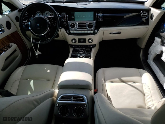 2015 Rolls-Royce Wraith with VIN SCA665C55FUX85086, listed as a Copart auction lot 48961135 with 31,124 mi miles and Salvage Title. Bid and sale history available at carsss.com. Image 8.