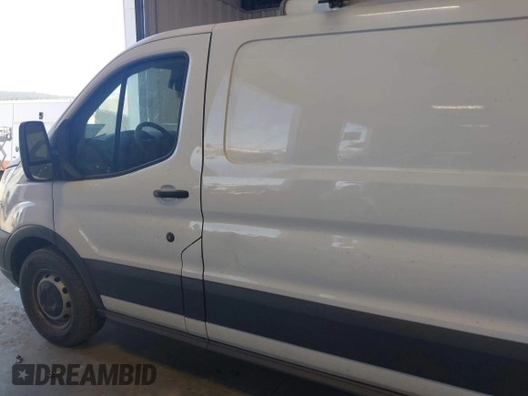 2018 Ford Transit with VIN 1FTYE1YM5JKA32059, listed as a IAAI auction lot 42583971 with 196,244 mi miles and . Bid and sale history available at DreamBid. Image 14.