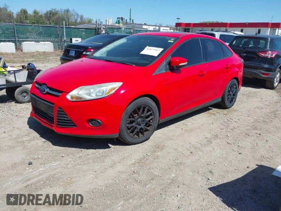 2014 Ford Focus SE with VIN 1FADP3F2XEL164830, listed as a IAAI auction lot 42073107 with 164,519 mi miles. Bid and sale history available at carsss.com. Image 2.