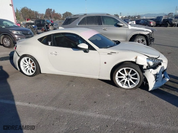 2019 Toyota 86 GT with VIN JF1ZNAE19K8701128, listed as a IAAI auction lot 41133417 with NaN miles. Bid and sale history available at carsss.com. Image 13.