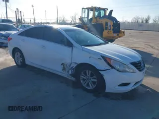 2013 Hyundai Sonata GLS with VIN 5NPEB4AC4DH653973, listed as a IAAI auction lot 41209268 with 170,399 mi miles and . Bid and sale history available at carsss.com. Image 1.