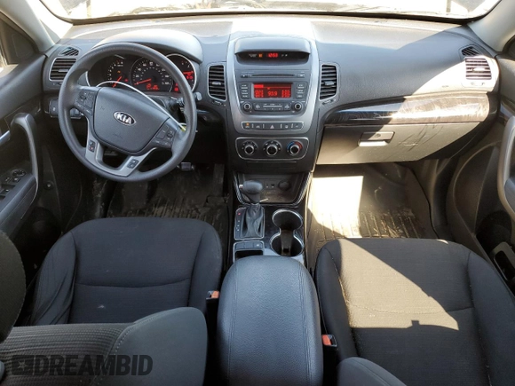 2015 Kia Sorento LX with VIN 5XYKT3A66FG625266, listed as a Copart auction lot 49502115 with 117,942 mi miles and Clean Title. Bid and sale history available at DreamBid. Image 8.