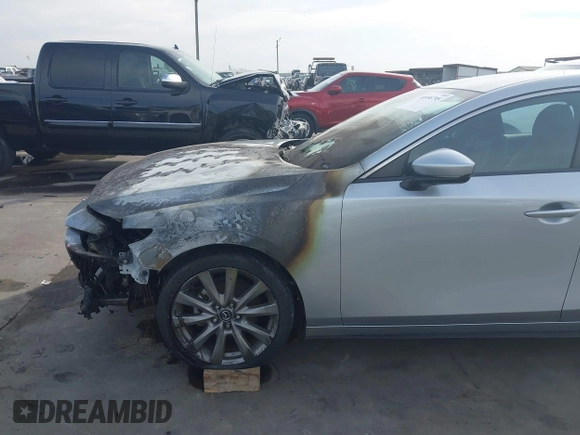 2019 Mazda 3 w/Select with VIN 3MZBPAALXKM110263, listed as a IAAI auction lot 40956795 with 35,000 mi miles. Bid and sale history available at carsss.com. Image 12.
