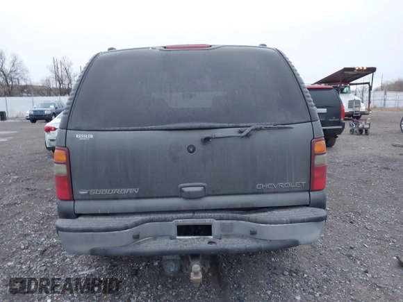 2001 Chevrolet Suburban LS with VIN 3GNFK16T41G243519, listed as a IAAI auction lot 41094019 with 220,640 mi miles and . Bid and sale history available at DreamBid. Image 17.