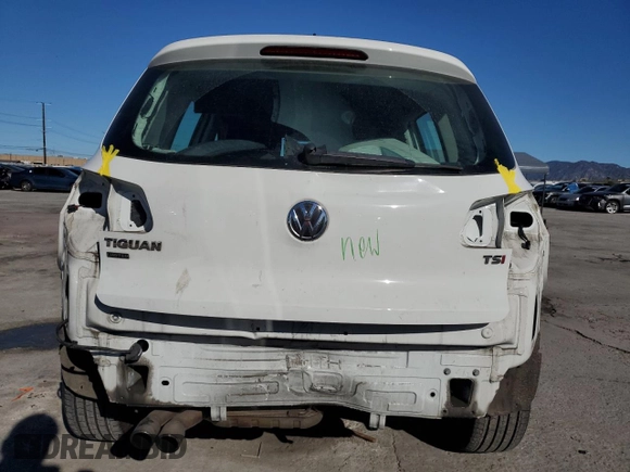2017 Volkswagen Tiguan S with VIN WVGAV7AXXHK050927, listed as a Copart auction lot 49633085 with 78,155 mi miles and Salvage Title. Bid and sale history available at DreamBid. Image 6.