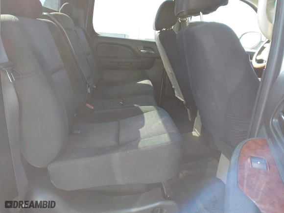 2012 Chevrolet Avalanche LS with VIN 3GNTKEE74CG143616, listed as a IAAI auction lot 41818073 with 209,041 mi miles. Bid and sale history available at carsss.com. Image 8.