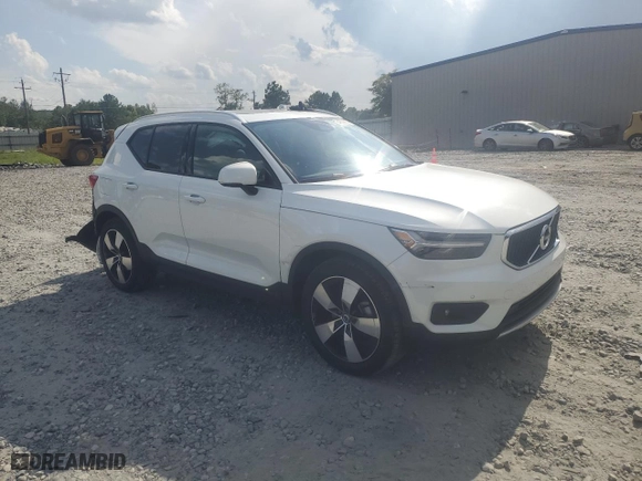 2021 Volvo XC40 Momentum with VIN YV4162UK2M2457748, listed as a Copart auction lot 64302853 with 16,314 mi miles. Bid and sale history available at carsss.com. Image 4.