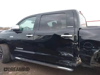 2017 Toyota Tundra 4WD Limited with VIN 5TFHW5F13HX653553, listed as a IAAI auction lot 41898133 with 140,981 mi miles. Bid and sale history available at carsss.com. Image 15.