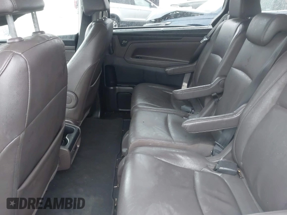 2019 Honda Odyssey EX-L with VIN 5FNRL6H76KB116195, listed as a IAAI auction lot 41078250 with 106,922 mi miles. Bid and sale history available at carsss.com. Image 8.